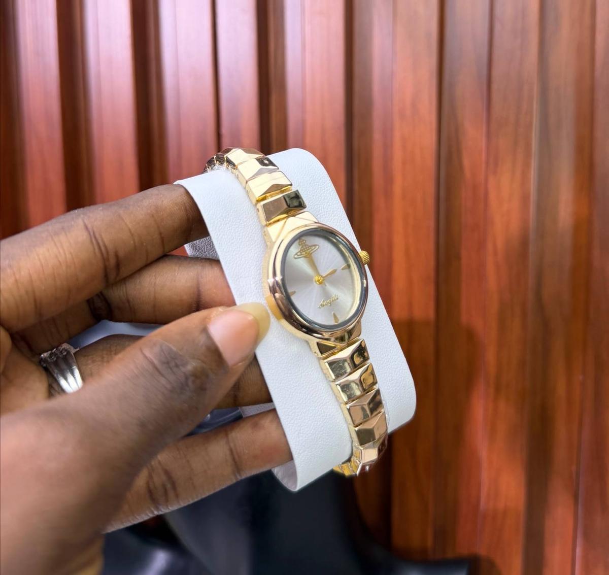Aoqili Stock Wristwatch