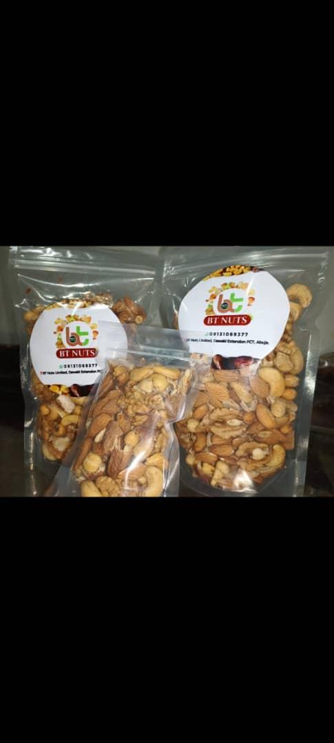 300g Bespoke mixed nuts