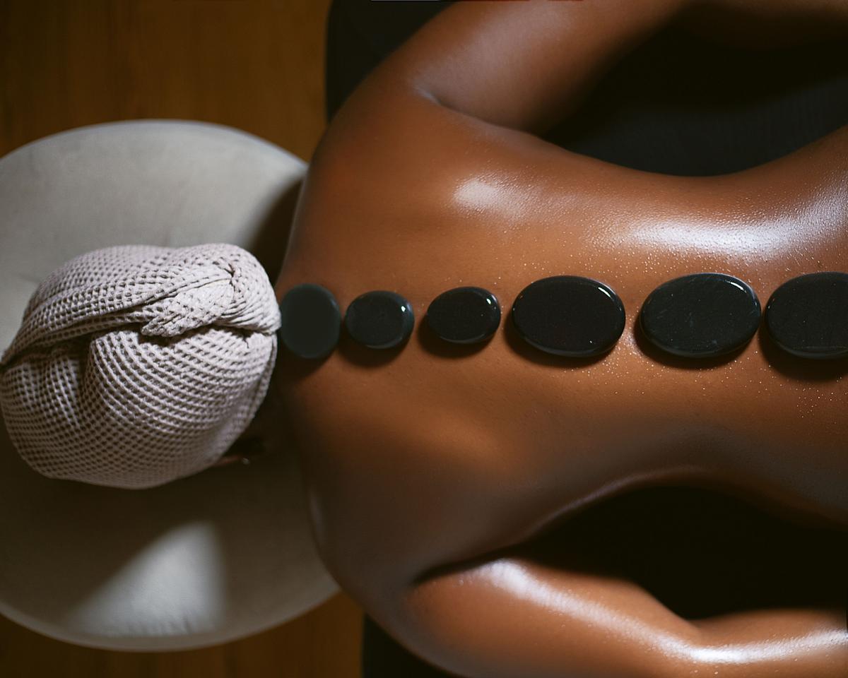 Hotstone massage 