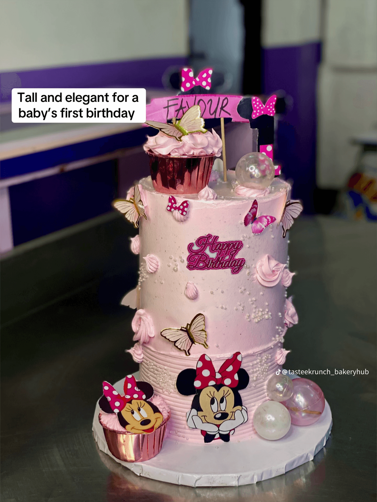 Pearl Bakes  showcase item