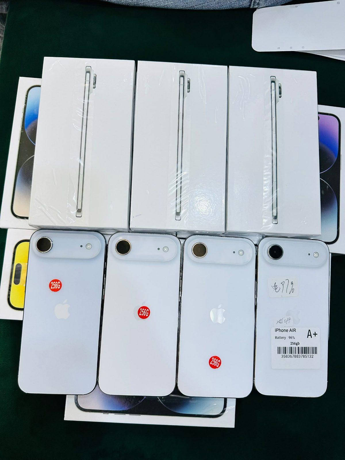 BRAND NEW IPHONE 17AIR [ACTIVE]